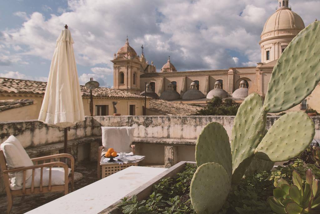 Palazzo Trigona Suites Noto Exterior foto